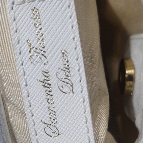 Samantha Thavasa Deluxe Shoulder Bag - 11x8x5", White Leather, Magnetic Closure - Picture 15 of 15